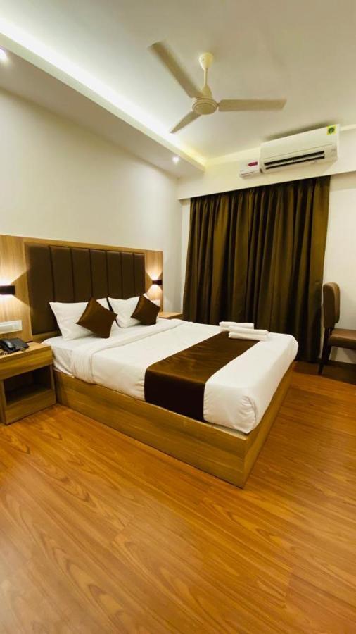 Hotel Plaza Heights Mangalore Luaran gambar